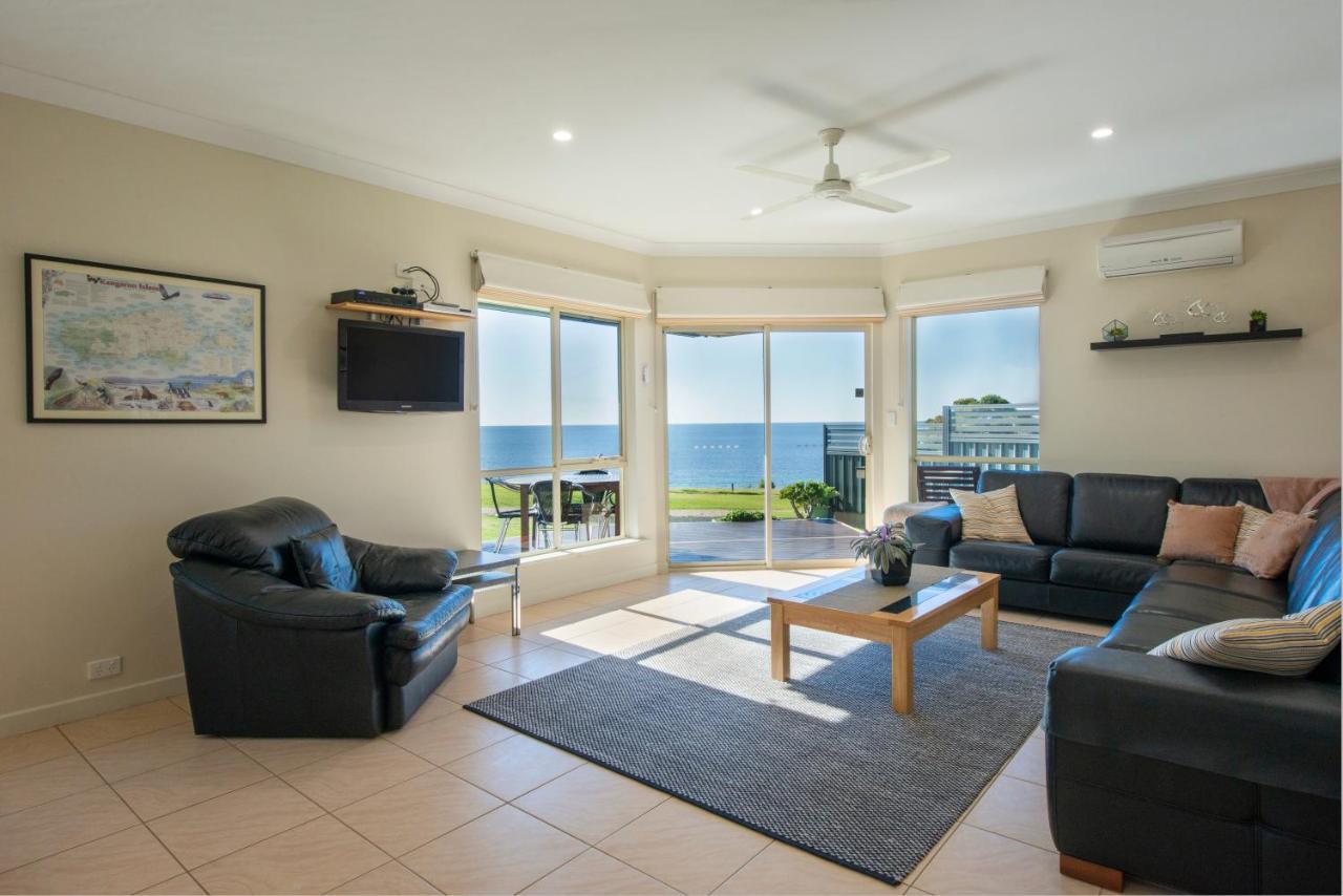 Searenity Holiday Accommodation Emu Bay Екстер'єр фото