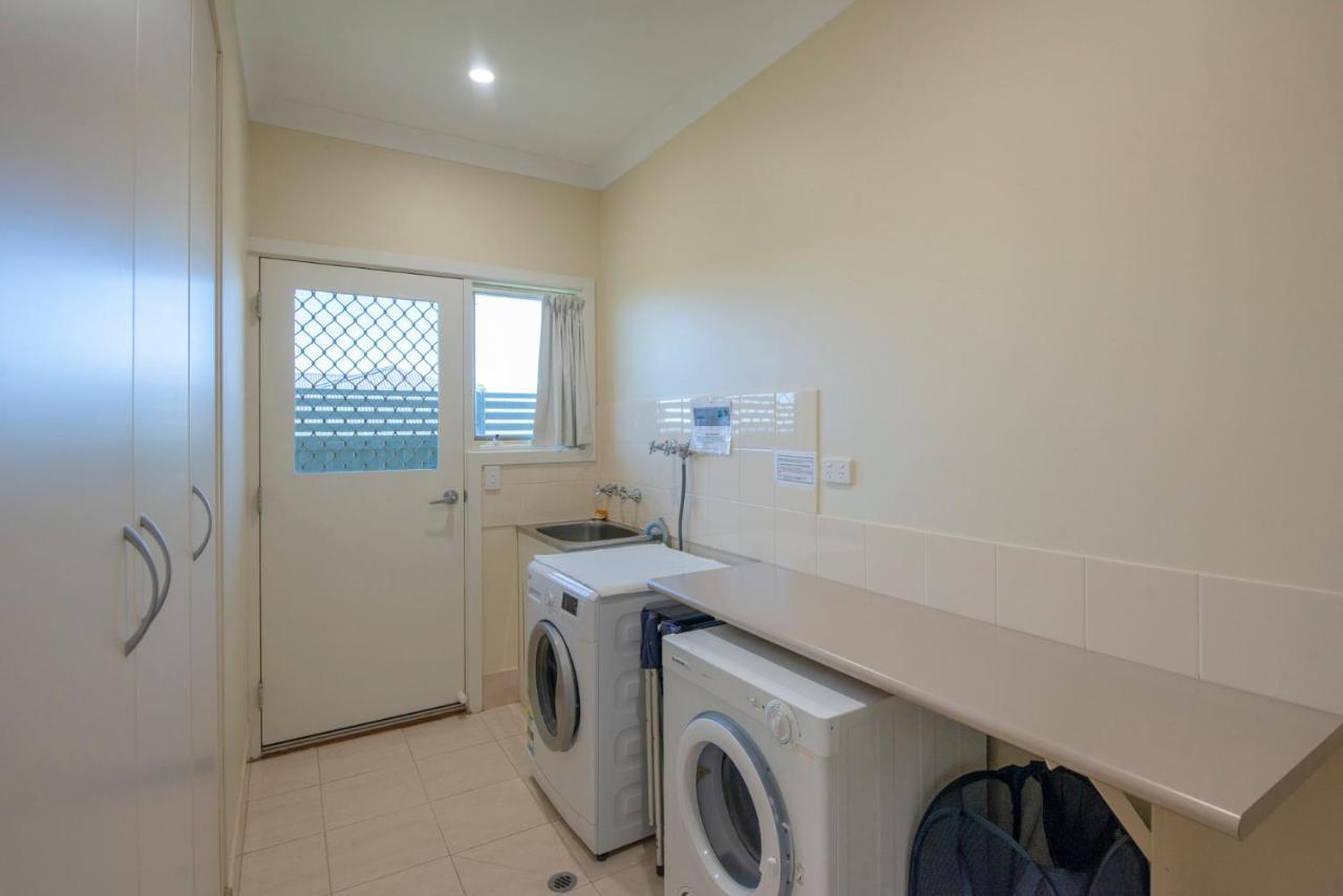 Searenity Holiday Accommodation Emu Bay Екстер'єр фото