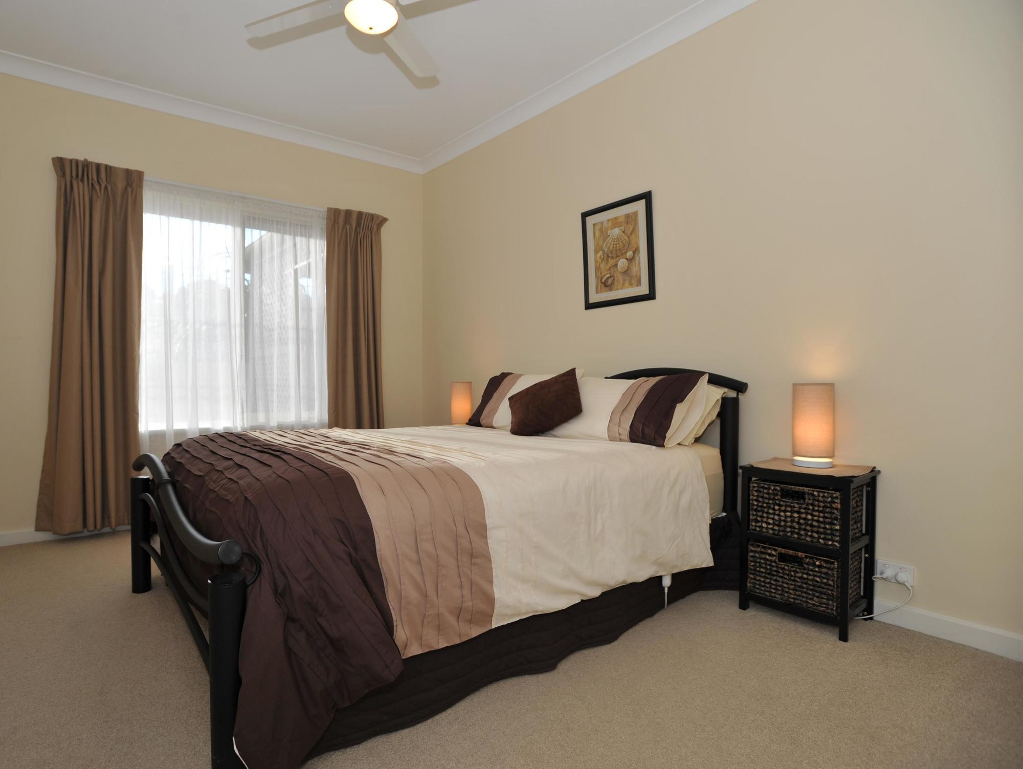 Searenity Holiday Accommodation Emu Bay Екстер'єр фото